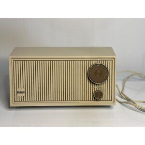 VTG Retro RCA RZA31W AM Tabletop Radio - Classic Beige Plastic - Works Tested
